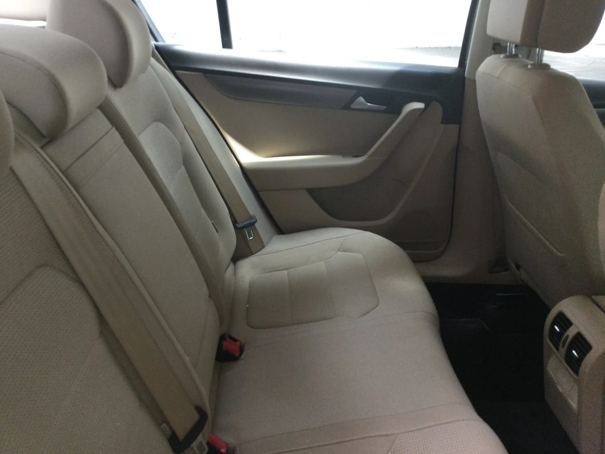 VW Passat 1.4TURBO ����� 150�� AUTOMATIC ����� CAR PLAY | Mobile.bg � ����������� 10