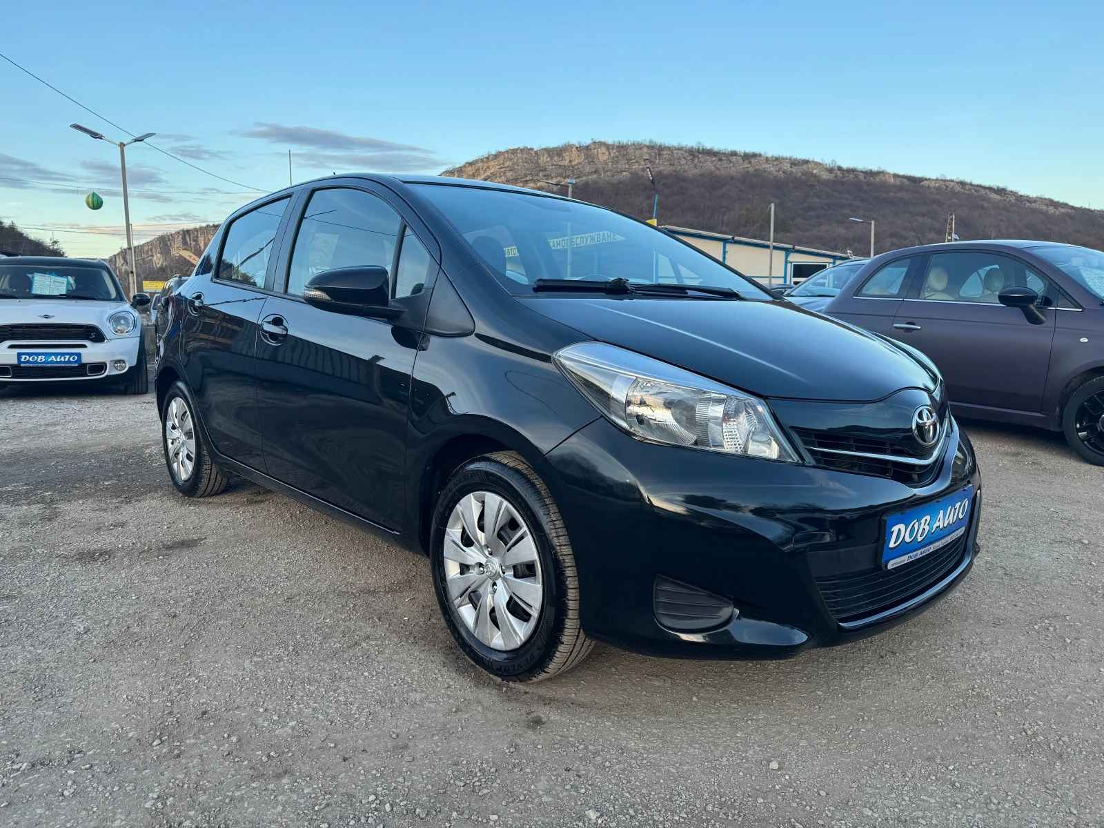 Toyota Yaris 1.0i-69к.с-CAMERA-115000KM - изображение 3