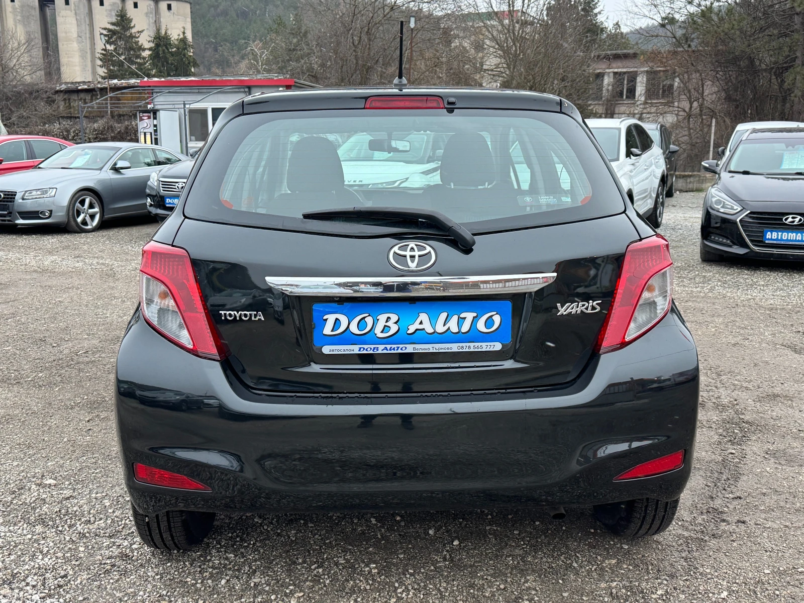 Toyota Yaris 1.0i-69к.с-CAMERA-115000KM - изображение 5
