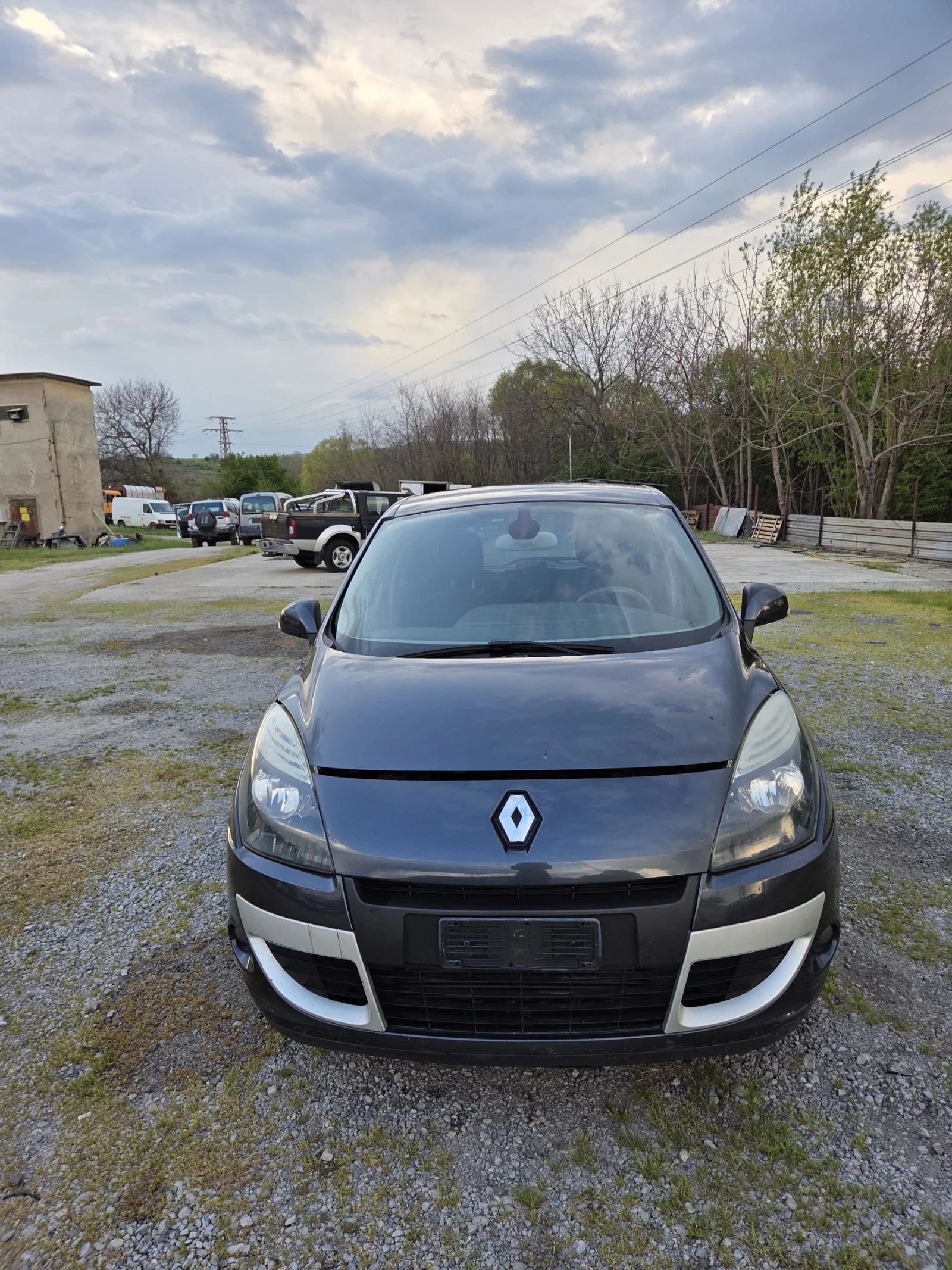 Renault Scenic 1.4 - изображение 2
