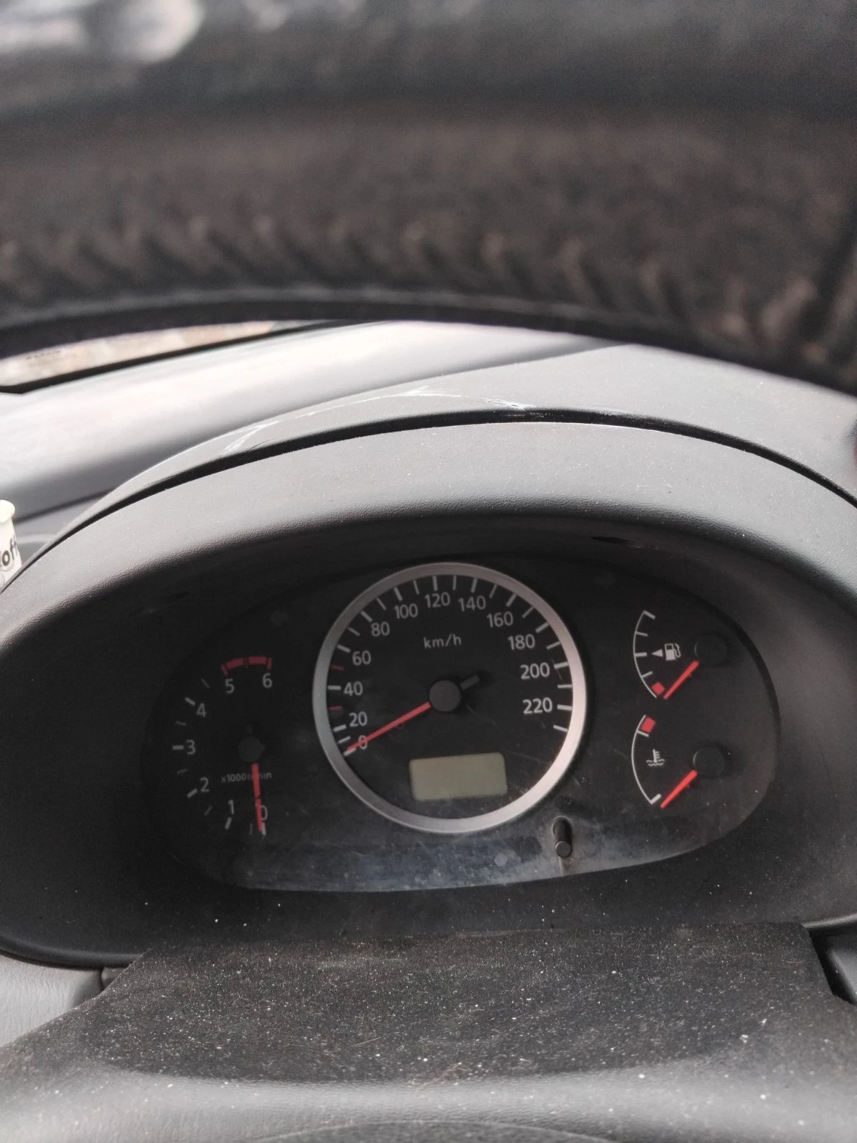 Nissan Almera tino  - изображение 6