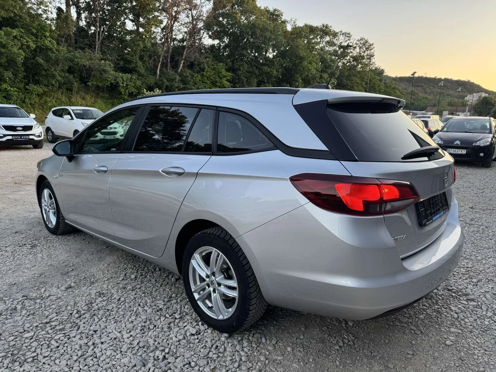 Opel Astra DIESEL* TOURER* EVRO6 - изображение 6