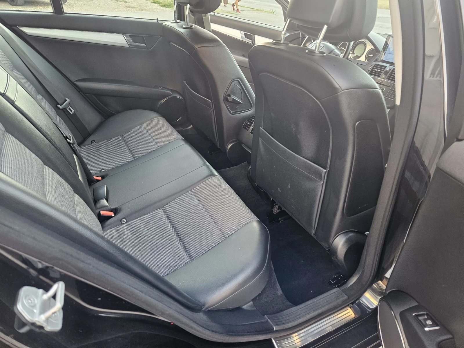 Mercedes-Benz C 320 320CDI/(car pley/ //7G/ | Mobile.bg   12