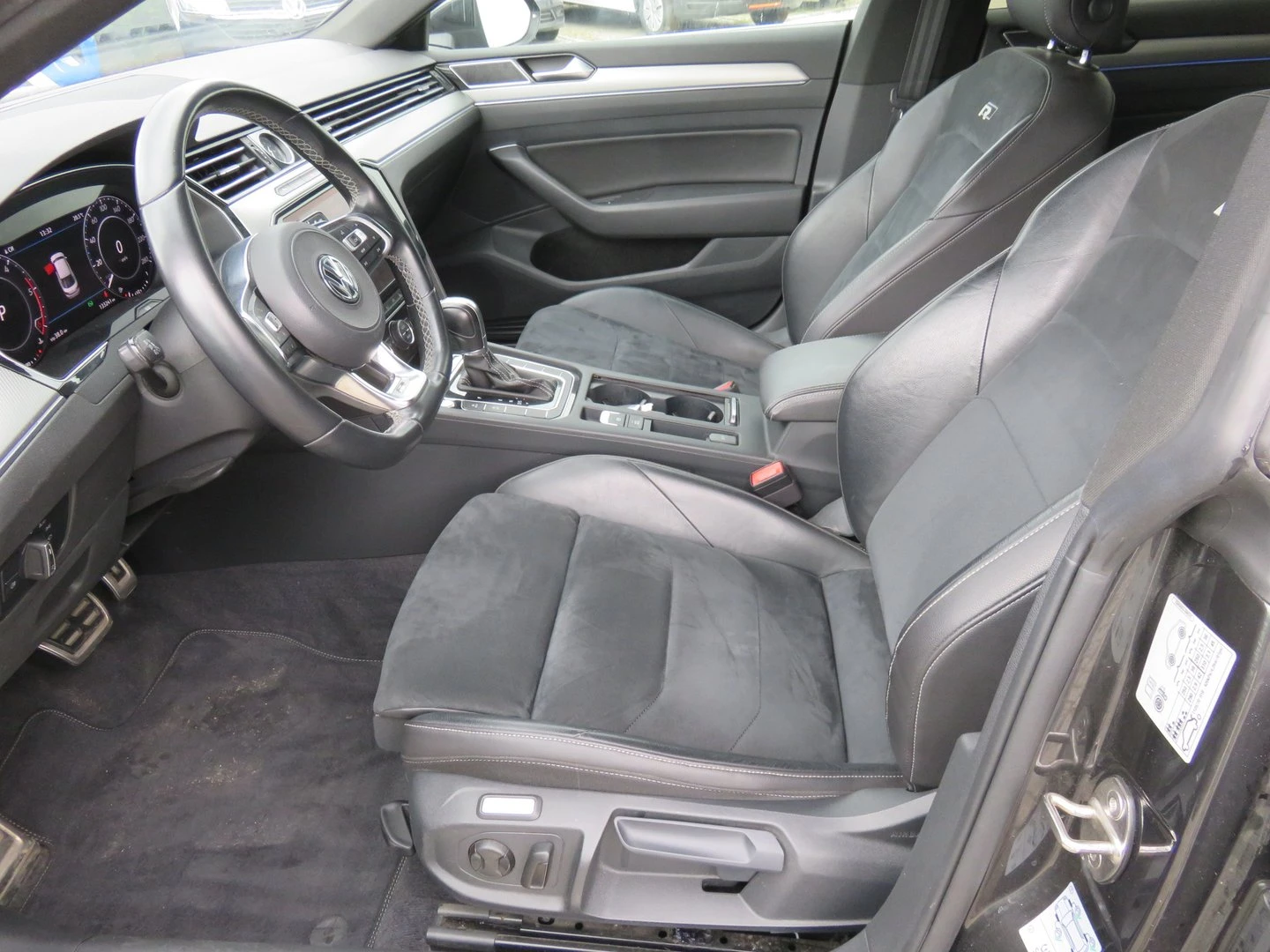 VW Arteon R-Line 2.0 TDI SCR DSG 4MOTION | Mobile.bg   4