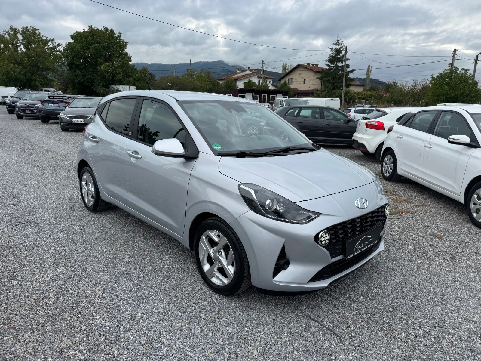 Hyundai I10 1.0i 30 JAHRE EDITION!!! LED!!! - изображение 9