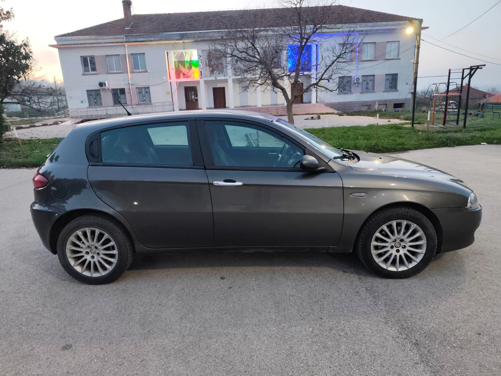 Alfa Romeo 147 1.6 TS газ/бензин - изображение 8