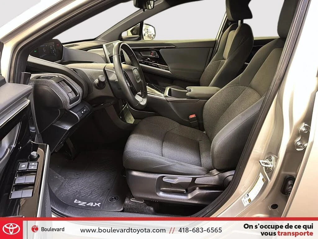 Toyota bZ4X ДИСТРОНИК* СЛЕДНЕ НА ЛЕНТИ* КАМЕРА* ПОДГРЕВ - изображение 7