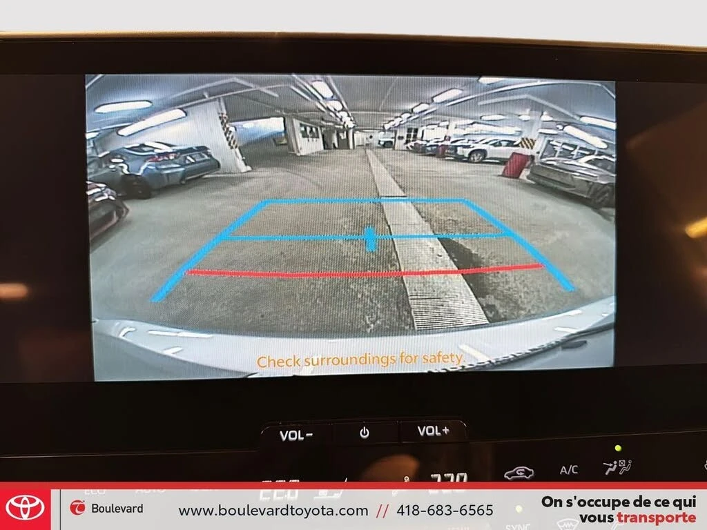 Toyota bZ4X ДИСТРОНИК* СЛЕДНЕ НА ЛЕНТИ* КАМЕРА* ПОДГРЕВ - изображение 8