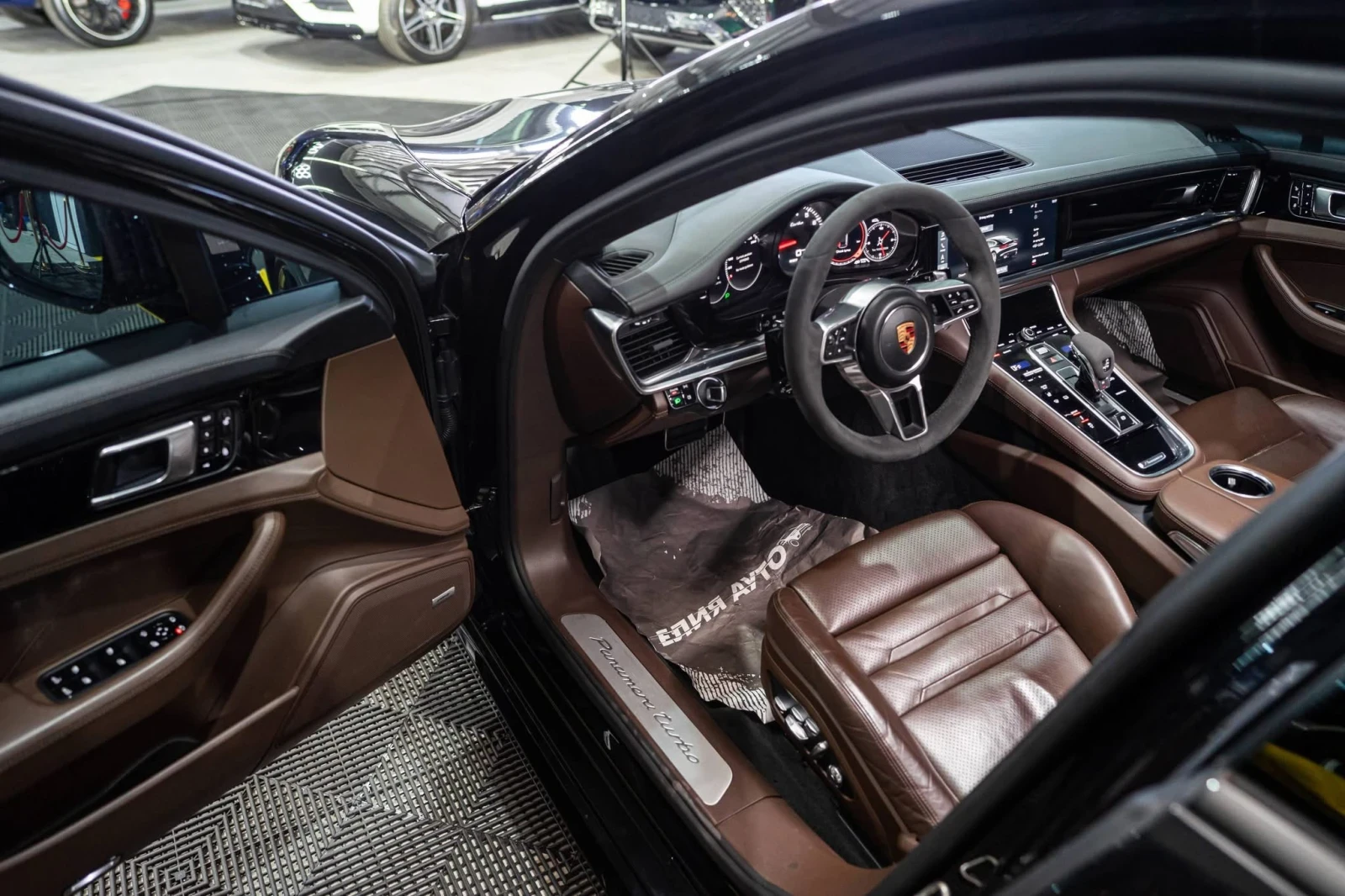 Porsche Panamera TURBO S LED MATRIX BОSE ПАНО ЛИЗИНГ 100%, снимка 11 - Автомобили и джипове - 53847064