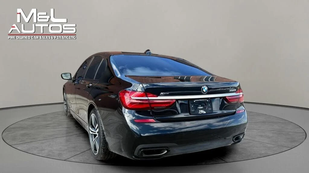 BMW 750 xDrive* AвтоКредит* (ЦЕНА ДО БГ), снимка 7 - Автомобили и джипове - 53862085
