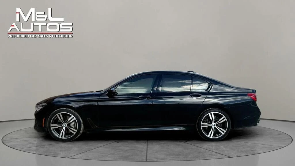 BMW 750 xDrive* AвтоКредит* (ЦЕНА ДО БГ), снимка 8 - Автомобили и джипове - 53862085