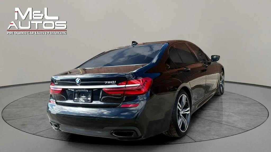 BMW 750 xDrive* AвтоКредит* (ЦЕНА ДО БГ), снимка 5 - Автомобили и джипове - 53862085