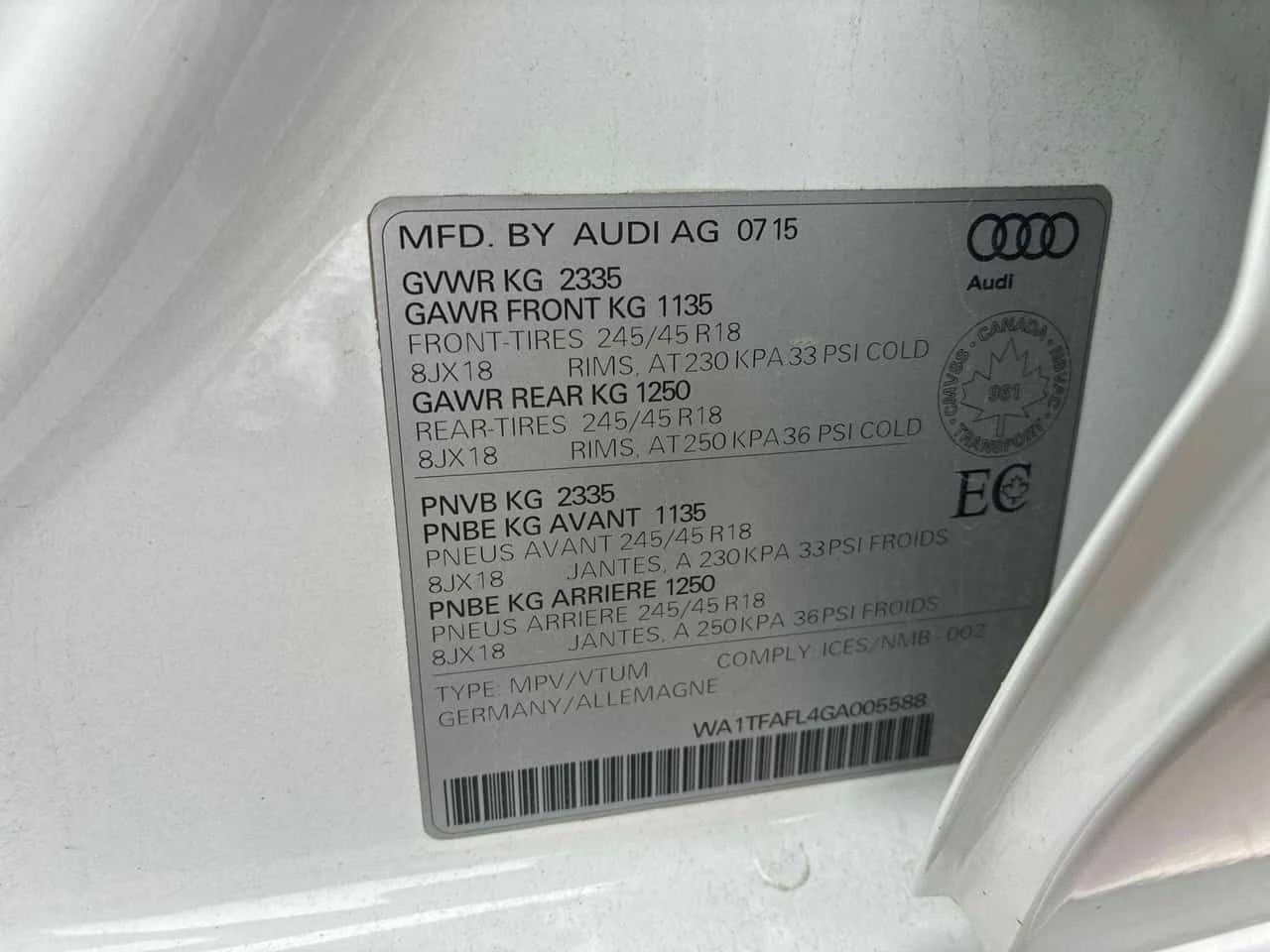 Audi A4 Allroad * Komfort* PANO* ПОДГРЕВ* KEYLESS* , снимка 12 - Автомобили и джипове - 54155172