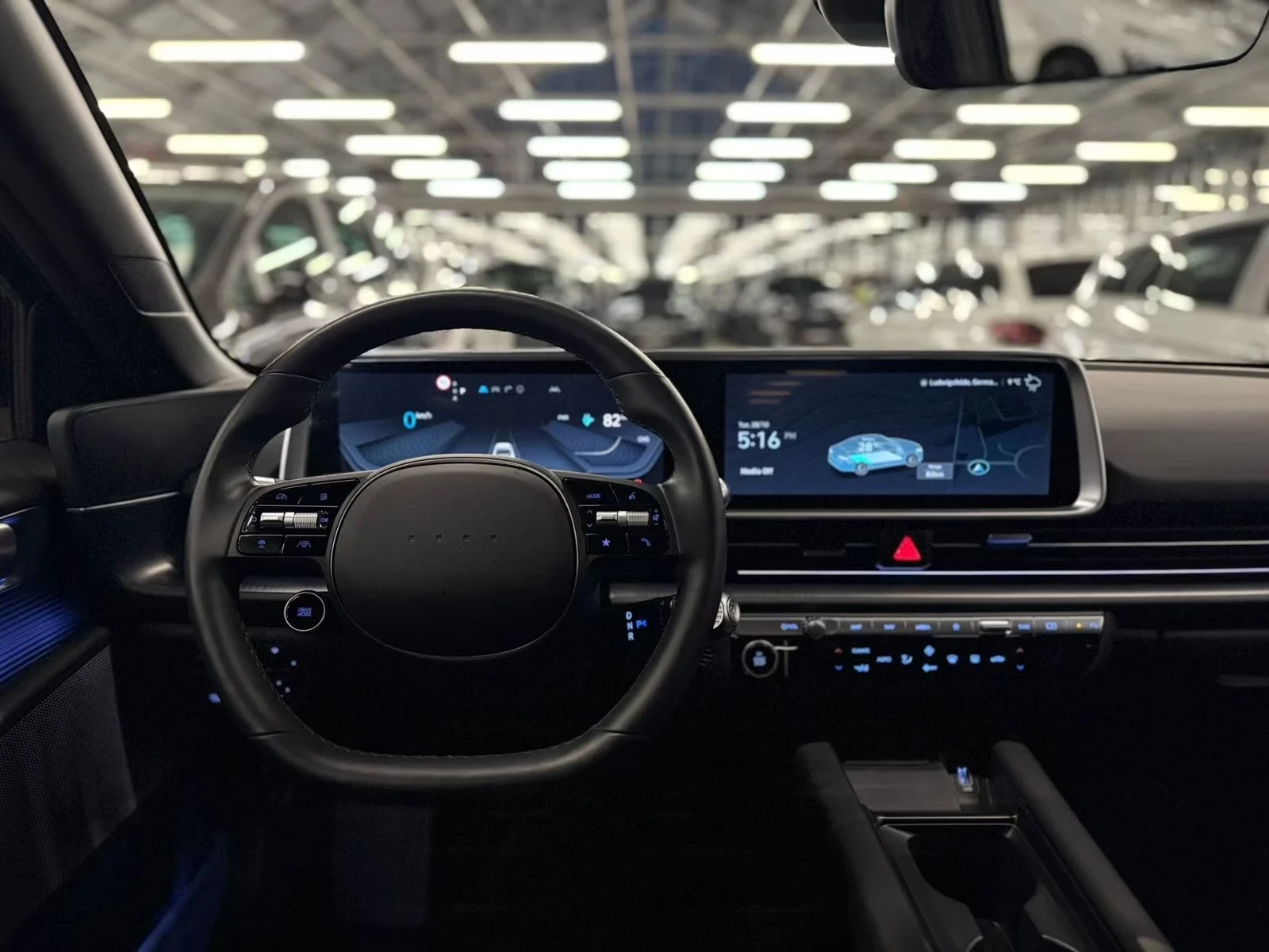 Hyundai Ioniq 6 53kWh Techniq 360 DIST Matrix HUD Winter Pack KeyL, снимка 8 - Автомобили и джипове - 54289001