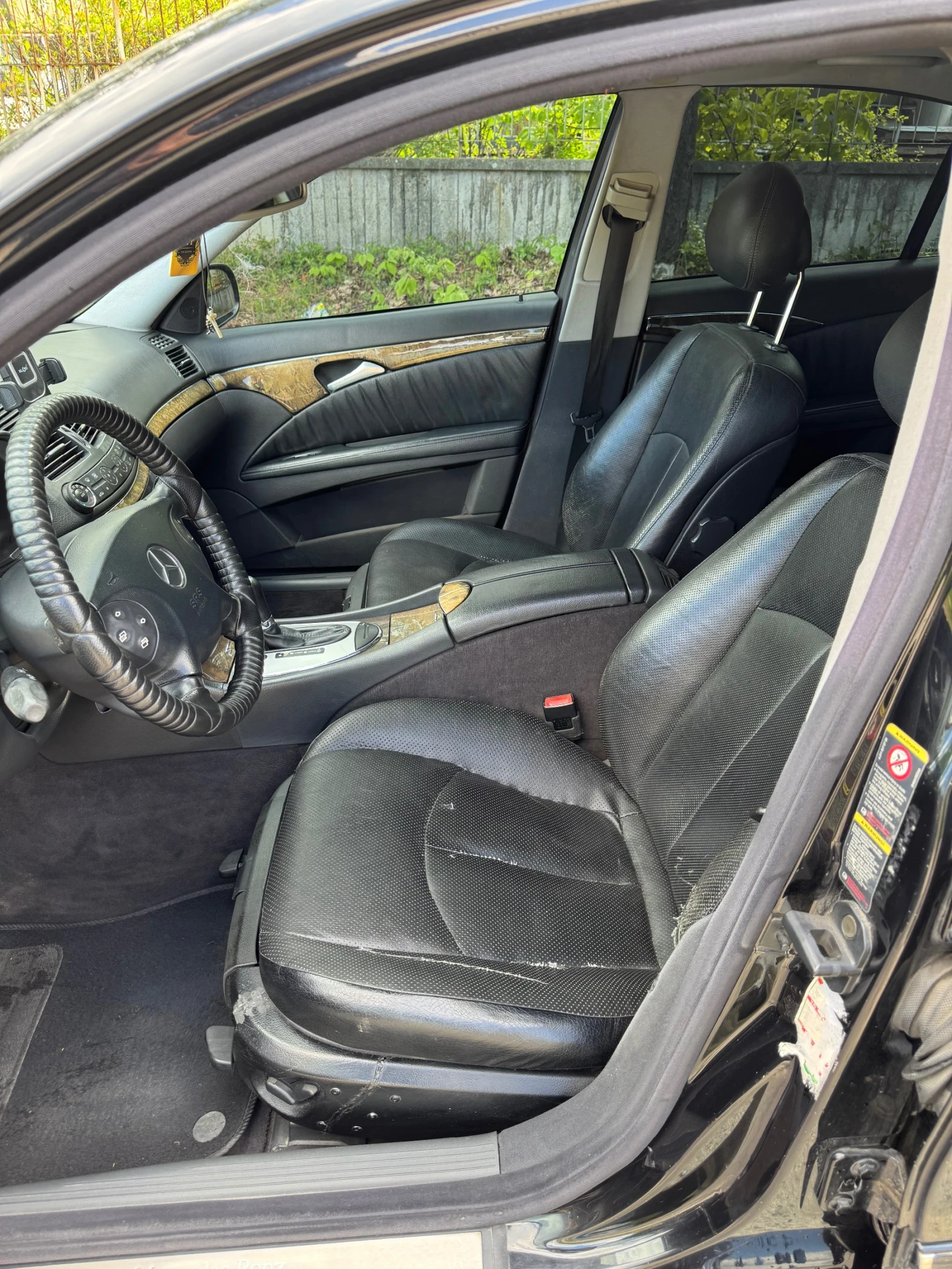 Mercedes-Benz E 270, снимка 10 - Автомобили и джипове - 54332530