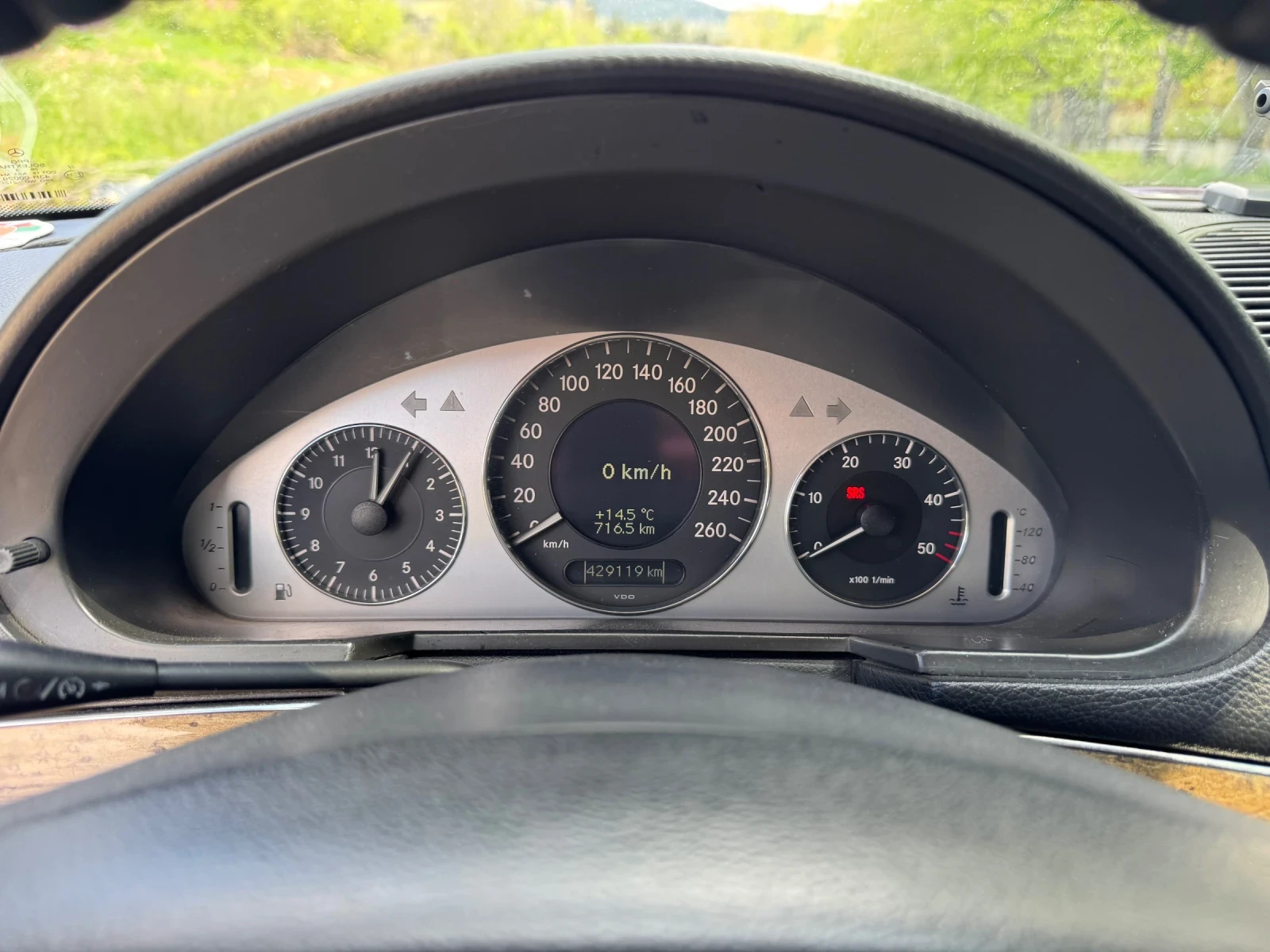 Mercedes-Benz E 270, снимка 13 - Автомобили и джипове - 54332530