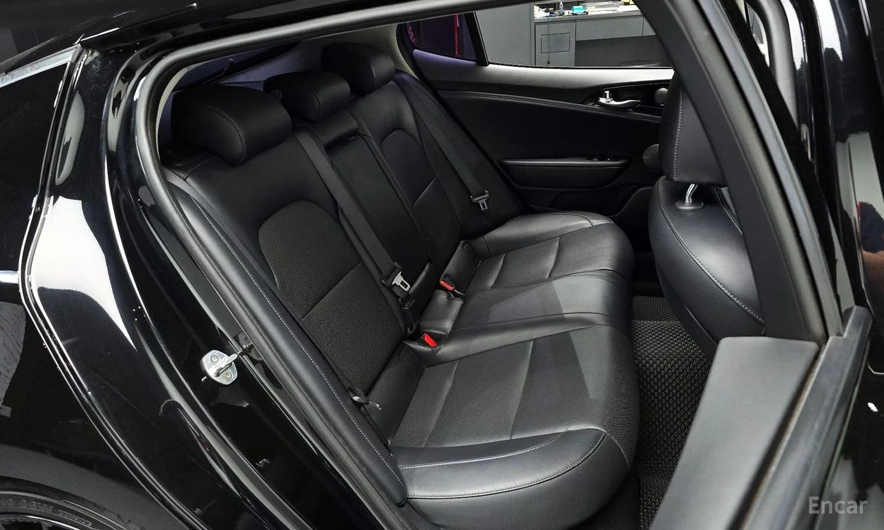 Kia Stinger 2.2* AWD* PLATINUM* LEXICON, снимка 10 - Автомобили и джипове - 54864650