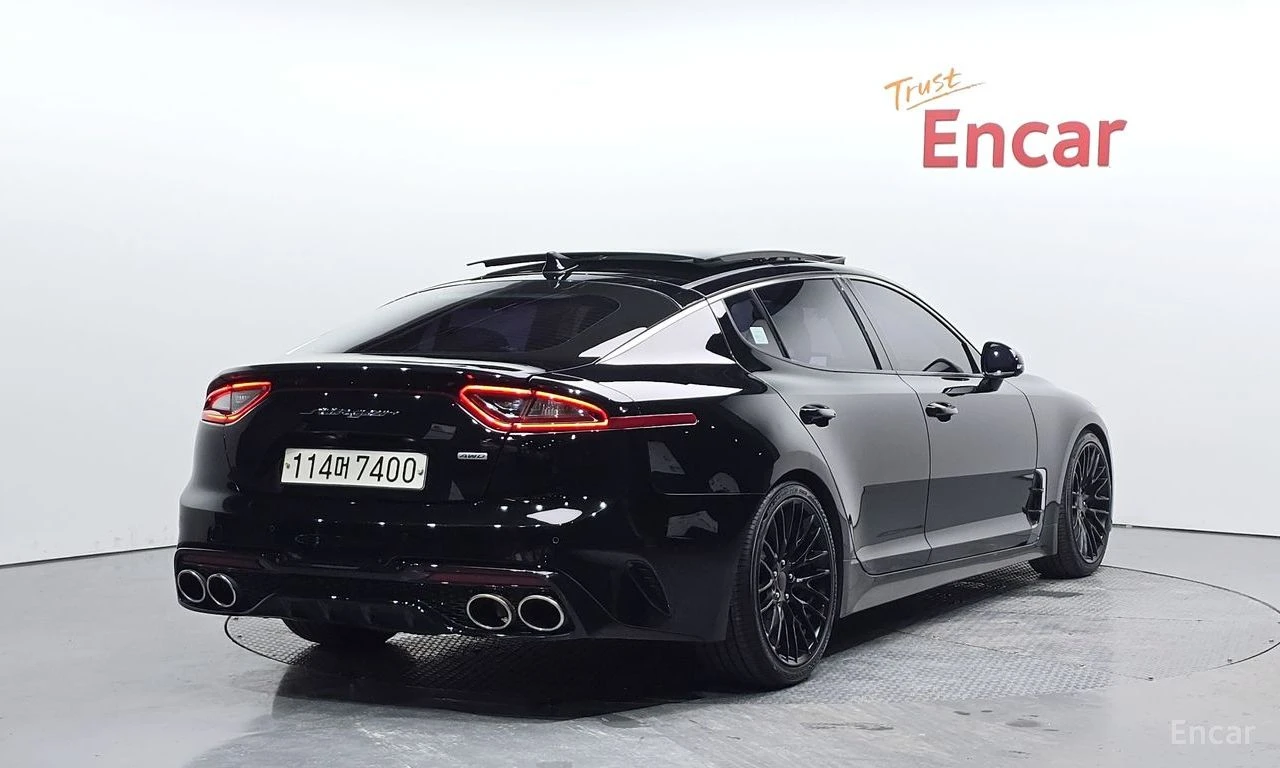 Kia Stinger 2.2* AWD* PLATINUM* LEXICON, снимка 2 - Автомобили и джипове - 54864650