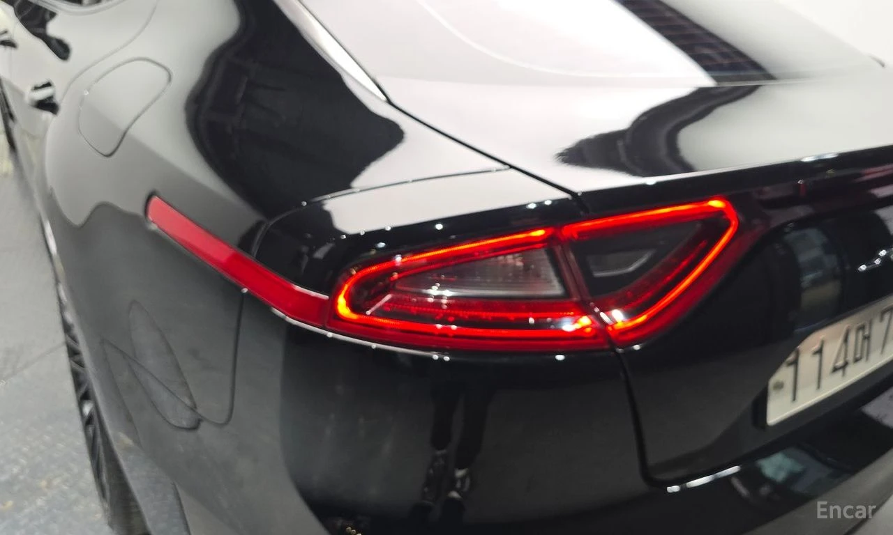 Kia Stinger 2.2* AWD* PLATINUM* LEXICON, снимка 14 - Автомобили и джипове - 54864650