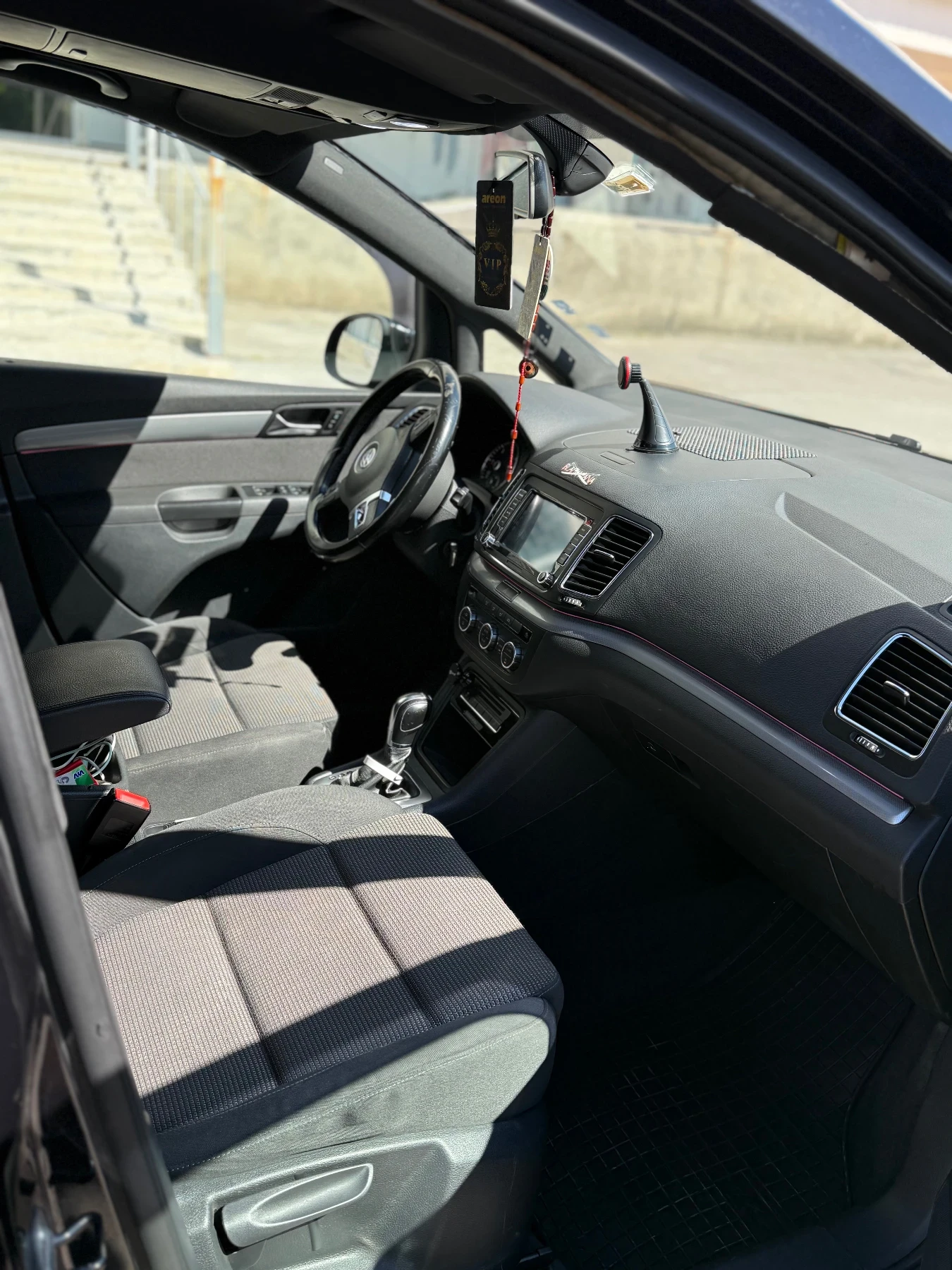 VW Sharan, снимка 6 - Автомобили и джипове - 54975699