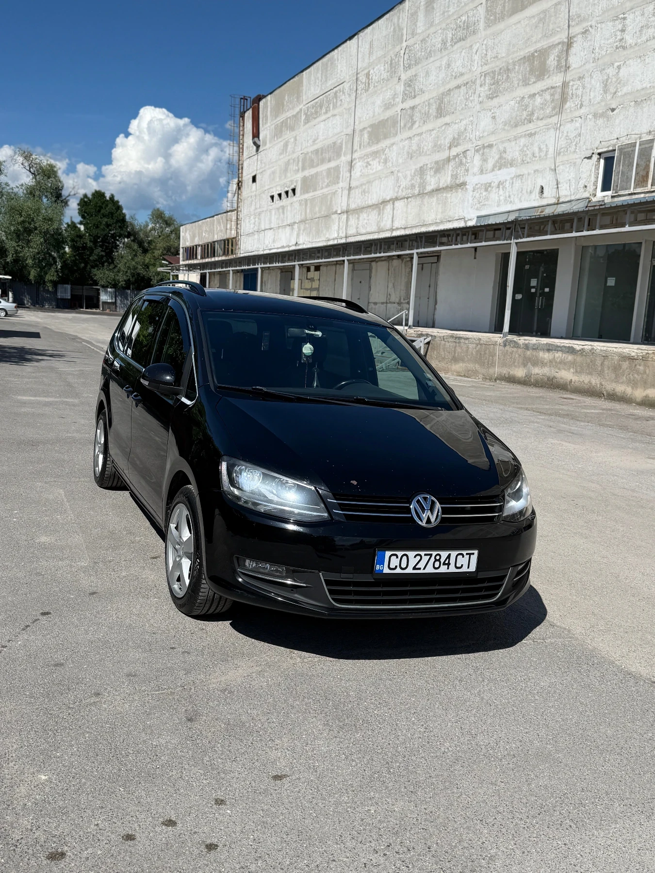 VW Sharan, снимка 2 - Автомобили и джипове - 54975699