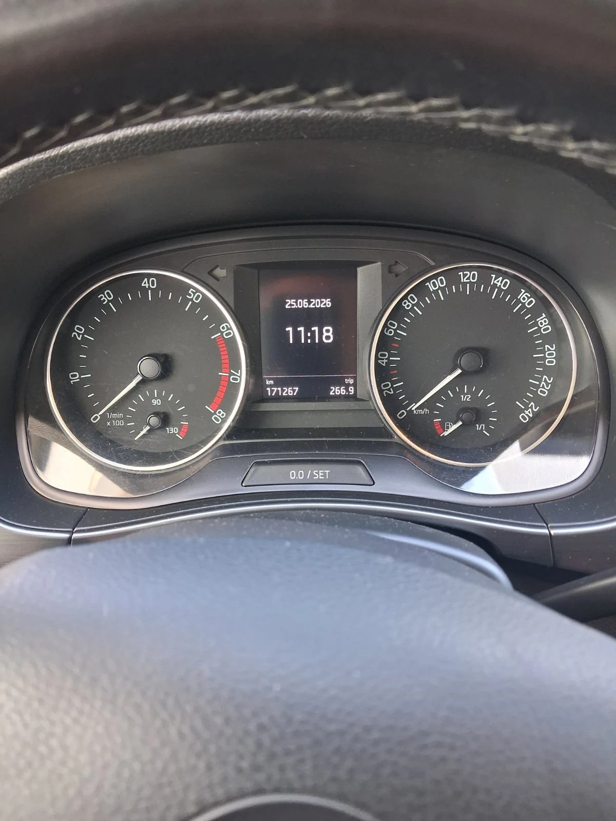 Skoda Fabia, снимка 8 - Автомобили и джипове - 55097257