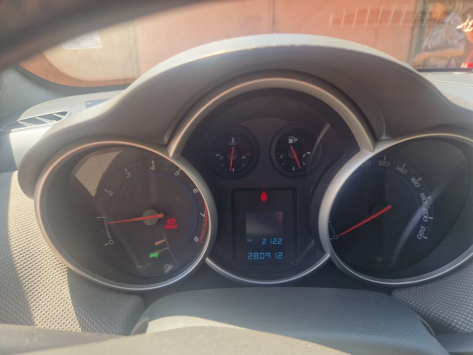 Chevrolet Cruze, снимка 15 - Автомобили и джипове - 55445208