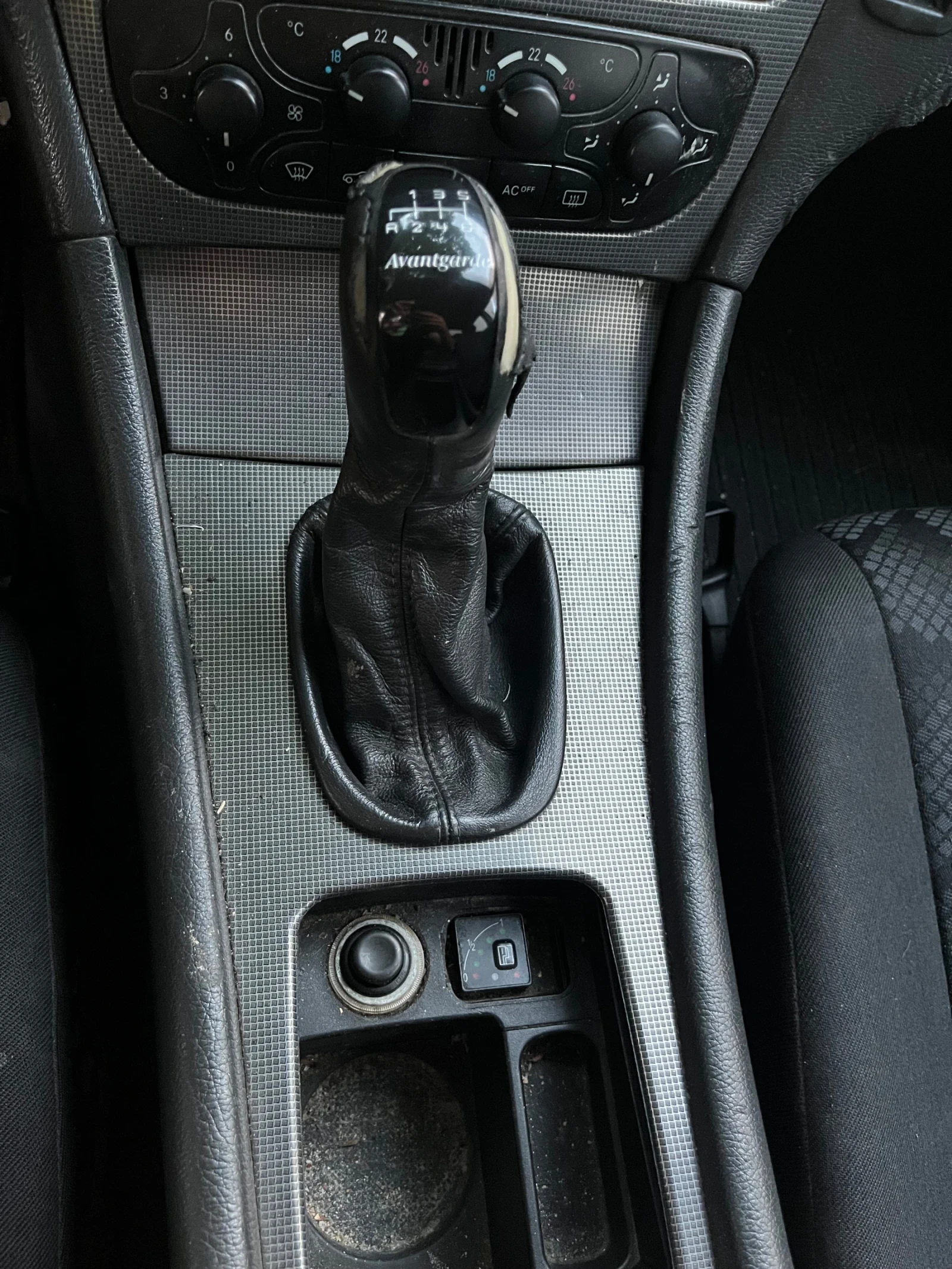 Mercedes-Benz C 240 Бензин/газ V6 2.6, снимка 12 - Автомобили и джипове - 55540200