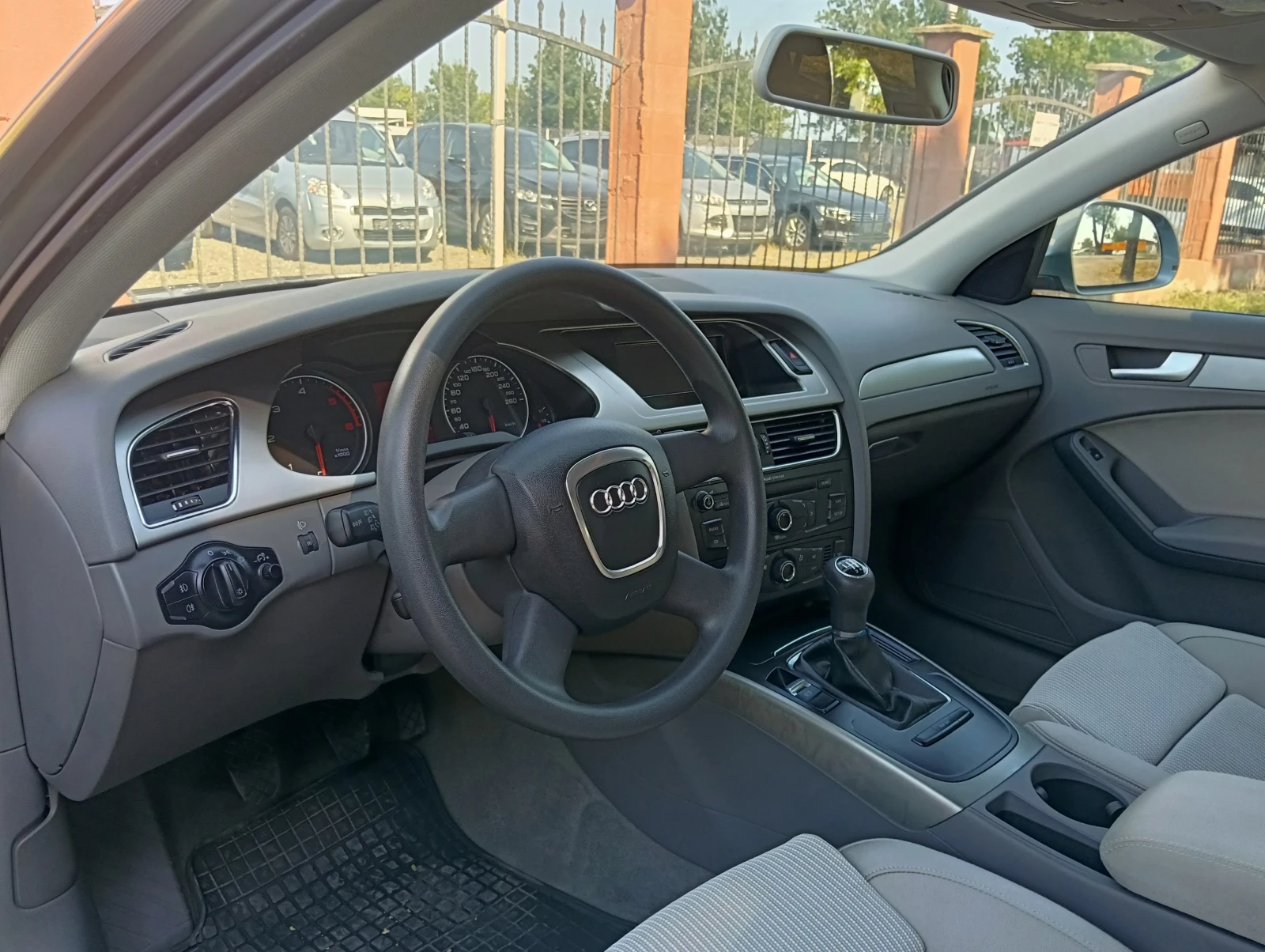 Audi A4 2.0TDI 143ps, снимка 8 - Автомобили и джипове - 55563224