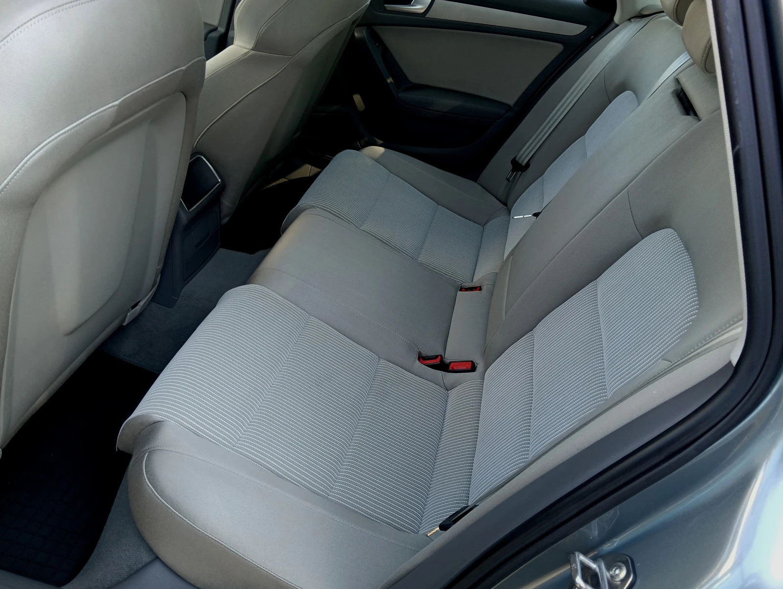 Audi A4 2.0TDI 143ps, снимка 7 - Автомобили и джипове - 55563224