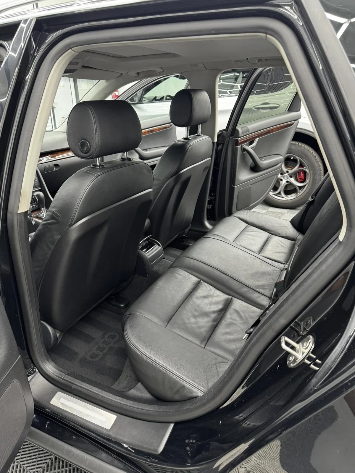 Audi A4, снимка 15 - Автомобили и джипове - 55682613
