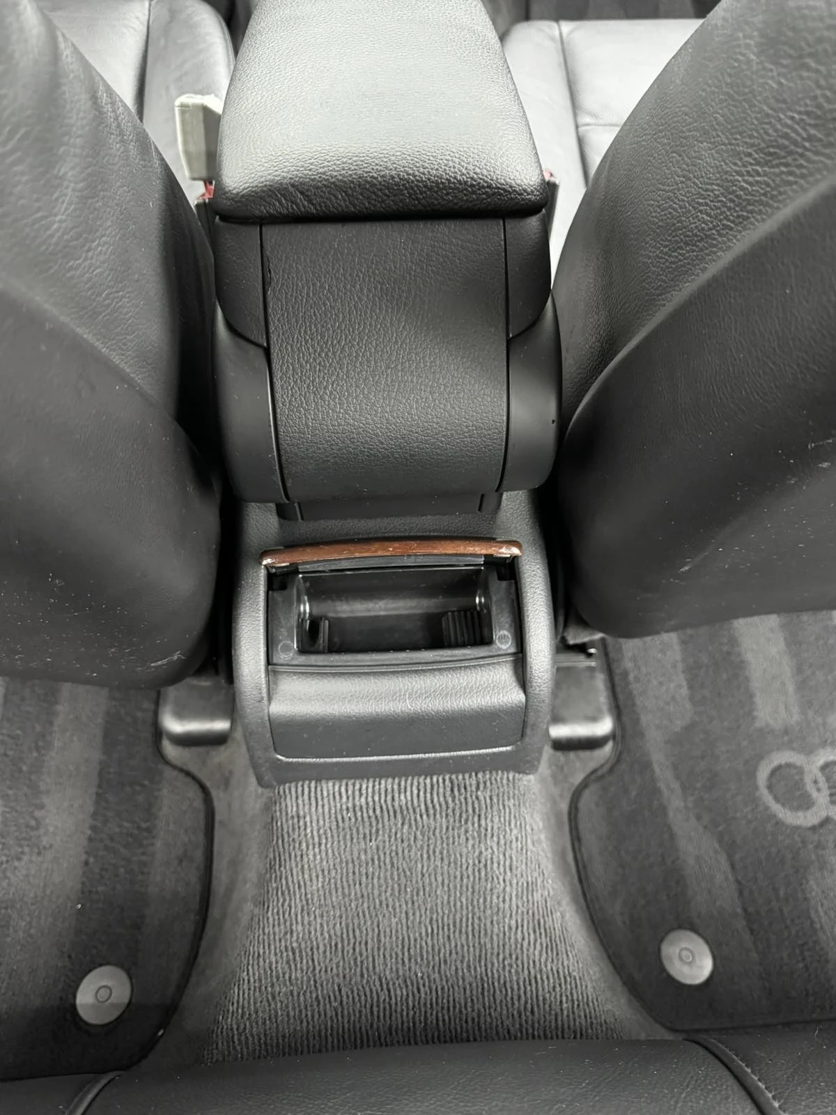 Audi A4, снимка 14 - Автомобили и джипове - 55682613