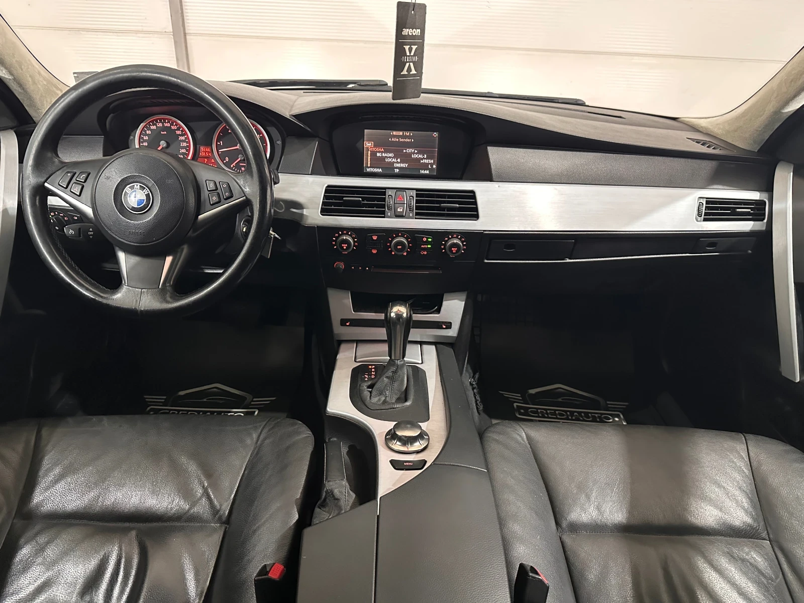 BMW 530 AUTO , снимка 8 - Автомобили и джипове - 55901639