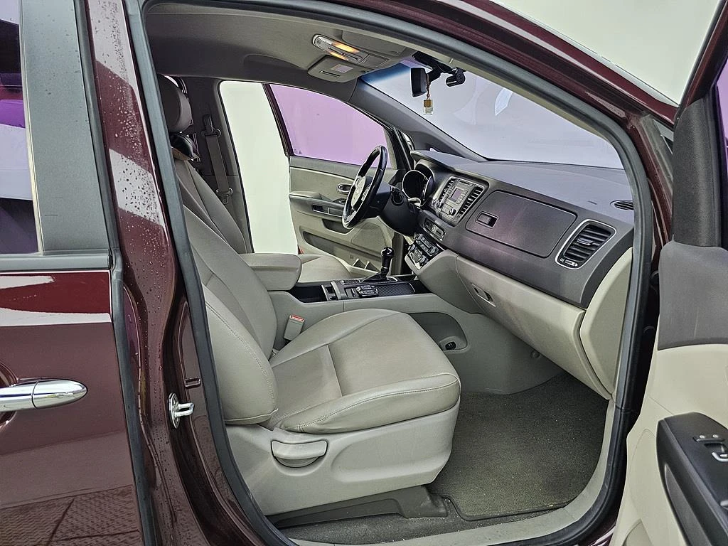 Kia Carnival ПОДГРЕВ ВОЛАН* КРАЙНА ЦЕНА, снимка 11 - Автомобили и джипове - 56024481