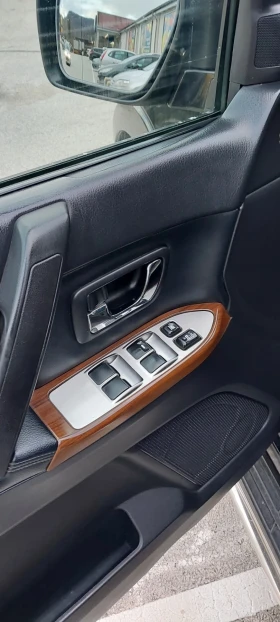 Mitsubishi Pajero 4 | Mobile.bg � ����� ������ 12
