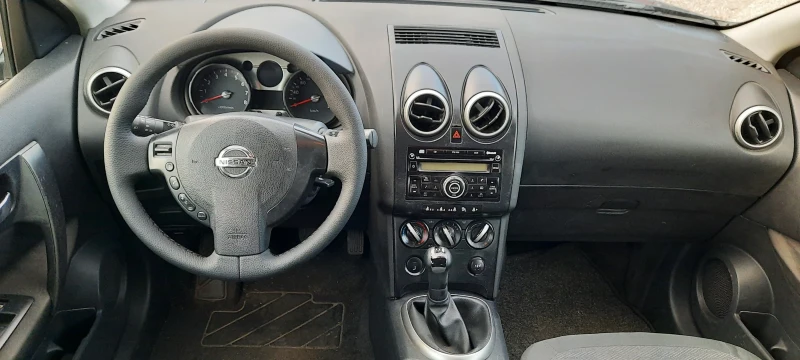 Nissan Qashqai, снимка 12 - Автомобили и джипове - 47622802