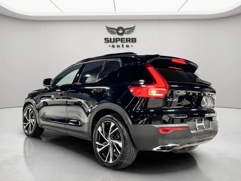 Volvo XC40 T5* R-Design* AWD* Автокредит* (ЦЕНА ДО БГ)* , снимка 6 - Автомобили и джипове - 53388519