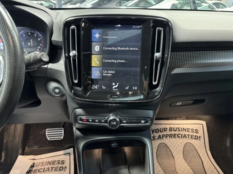 Volvo XC40 T5* R-Design* AWD* Автокредит* (ЦЕНА ДО БГ)* , снимка 12 - Автомобили и джипове - 53388519