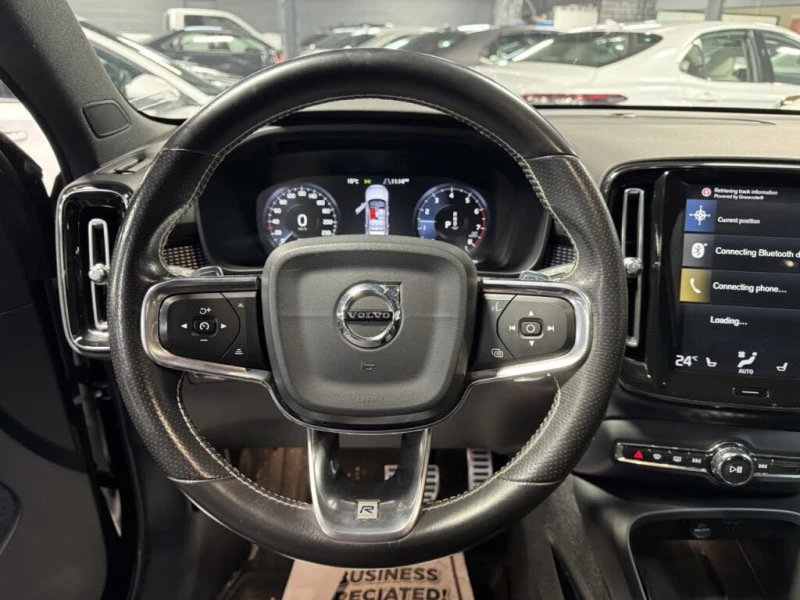 Volvo XC40 T5* R-Design* AWD* Автокредит* (ЦЕНА ДО БГ)* , снимка 13 - Автомобили и джипове - 53388519