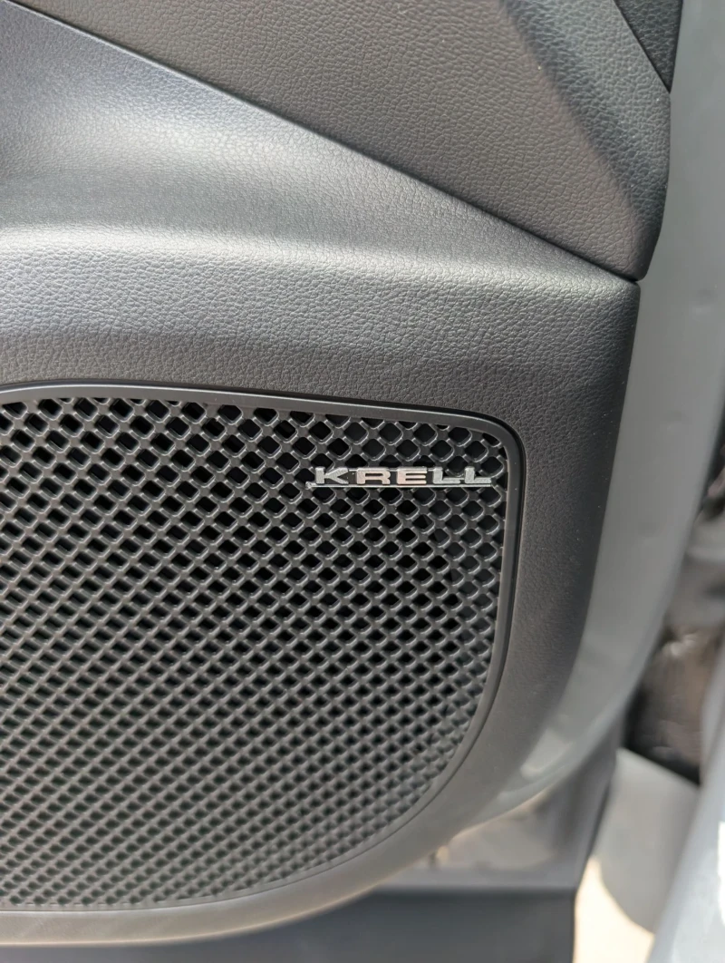 Hyundai Tucson 1.6Crdi N-LINE, снимка 9 - Автомобили и джипове - 53496544