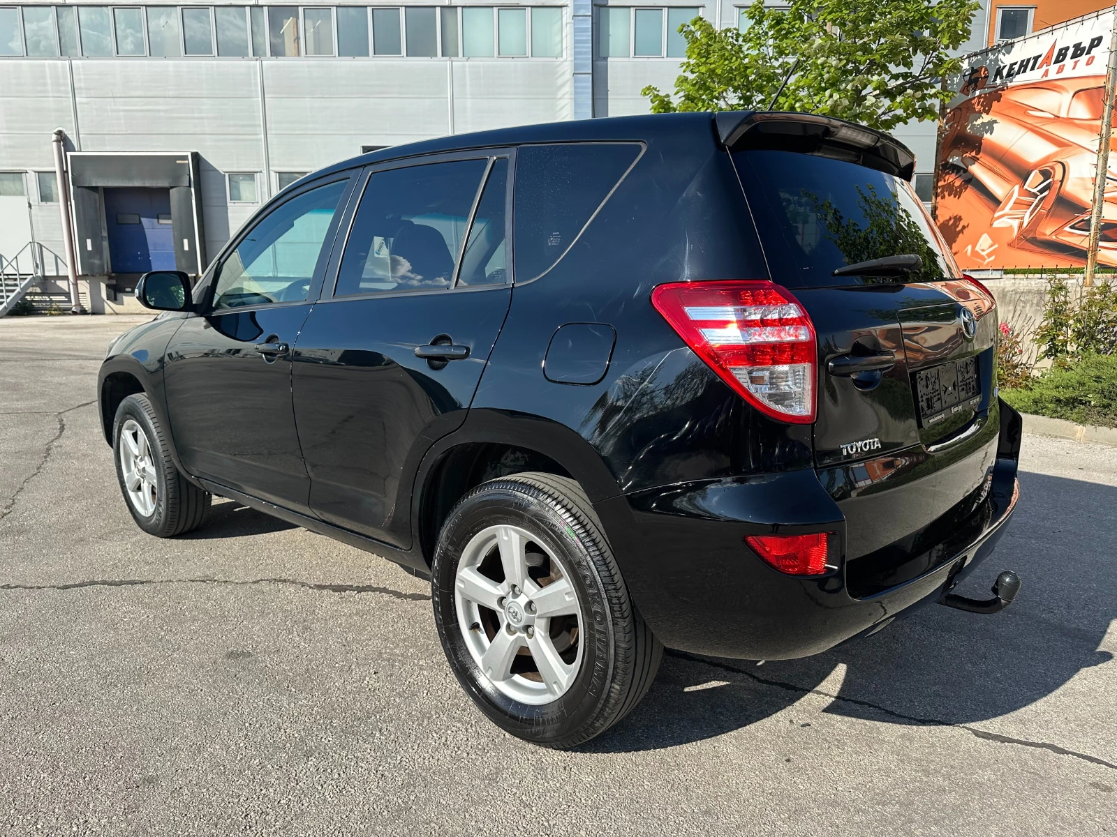 Toyota Rav4 2.2d4d/Crossover - изображение 3