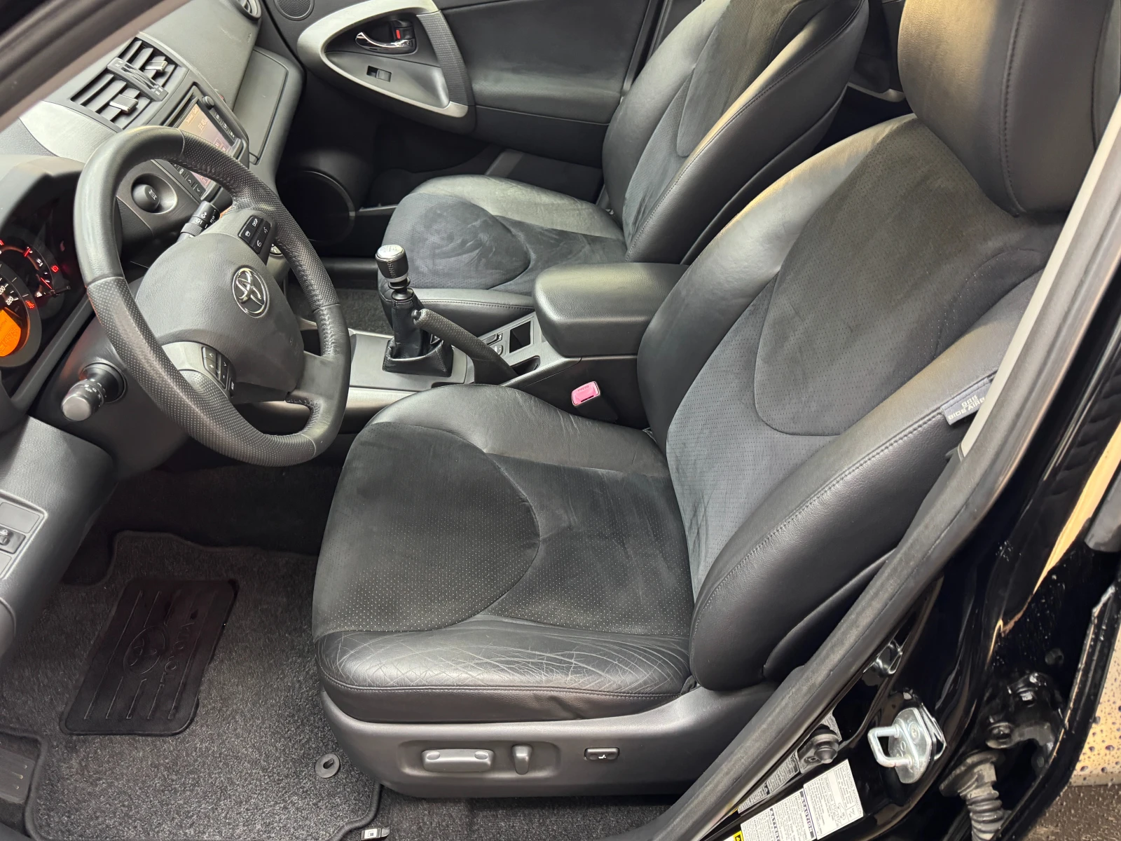 Toyota Rav4 2.0i* 4x4* СЕРВИЗНА КНИЖКА С ПЪЛНА ИСТОРИЯ  - изображение 7
