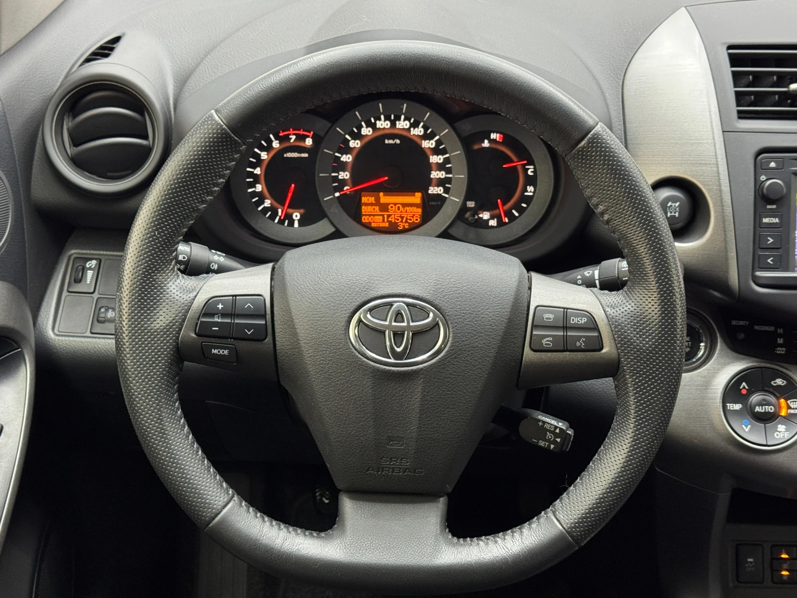 Toyota Rav4 2.0i* 4x4* СЕРВИЗНА КНИЖКА С ПЪЛНА ИСТОРИЯ  - изображение 9