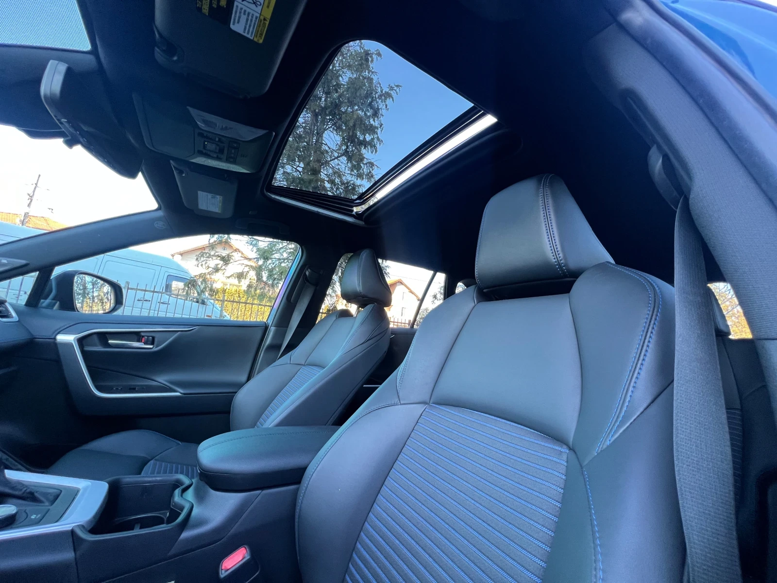 Toyota Rav4 2.5 HYBRID XSE AWD JBL/360 | Mobile.bg � ����������� 17