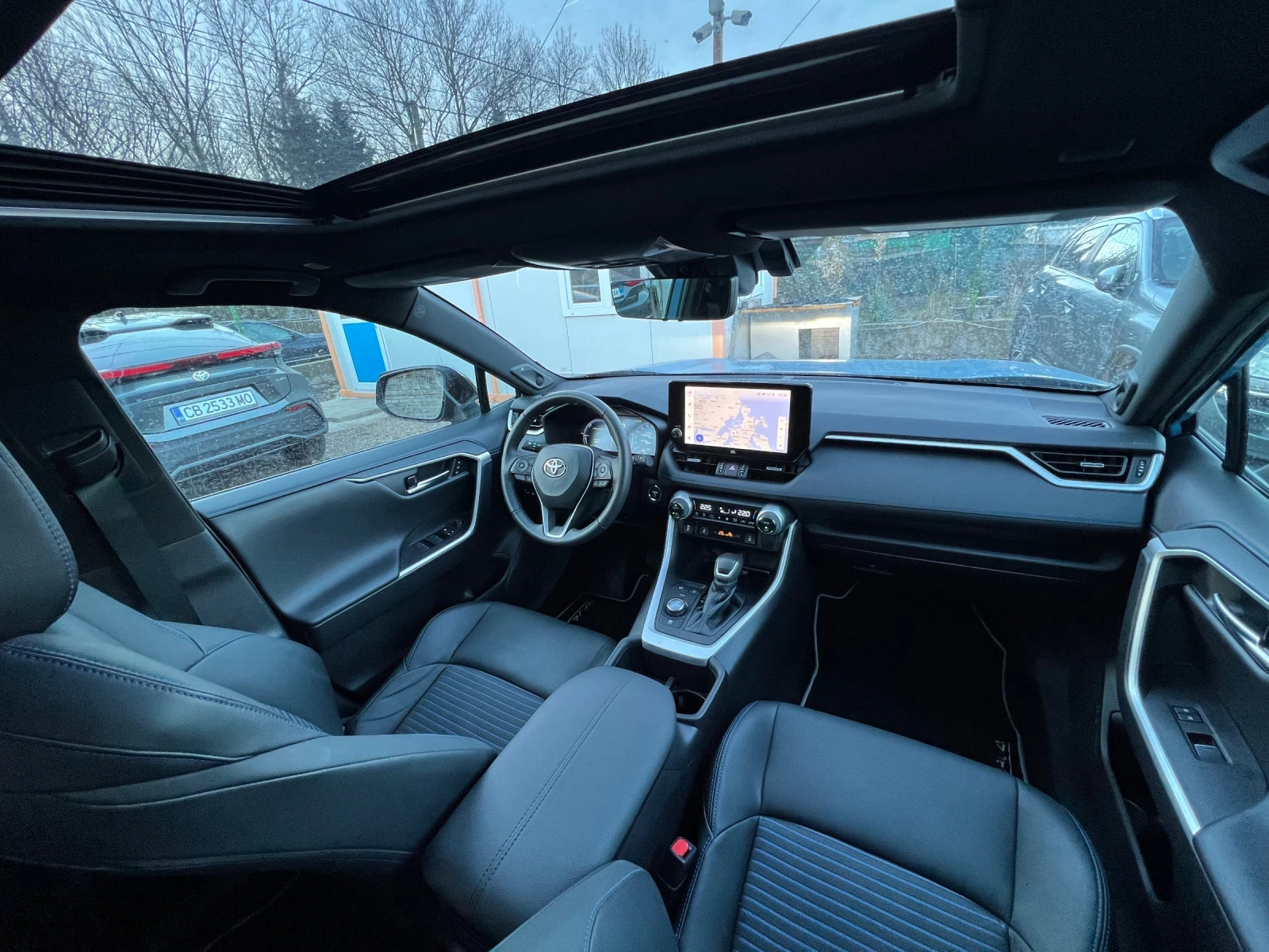 Toyota Rav4 2.5 HYBRID XSE AWD JBL/360 | Mobile.bg � ����������� 11