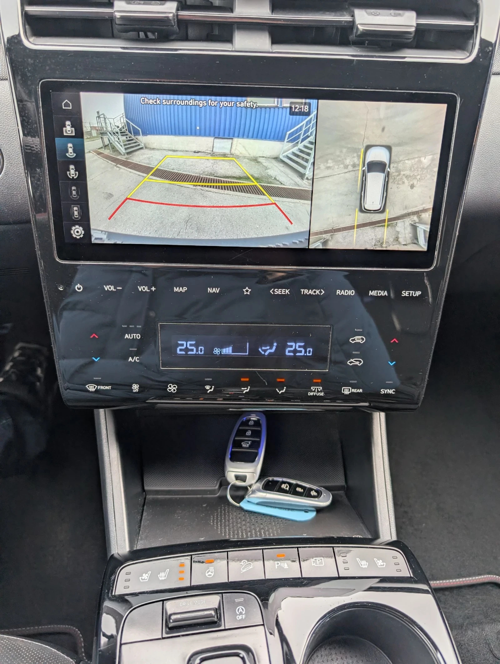 Hyundai Tucson 1.6Crdi N-LINE, снимка 10 - Автомобили и джипове - 53496544