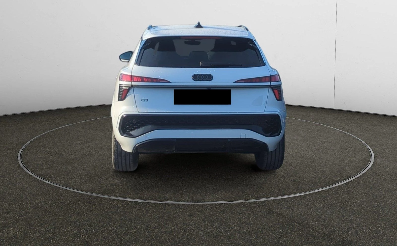 Audi Q3 35 TDI S-LINE PANORAMA ACC, снимка 4 - Автомобили и джипове - 53740295