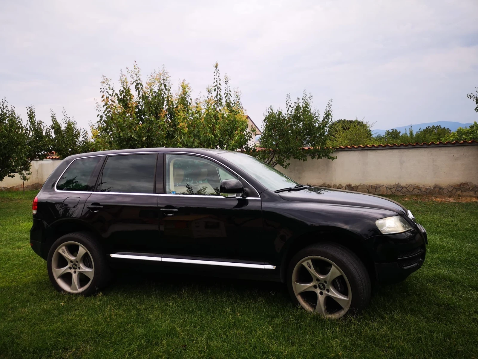 VW Touareg Vw Touareg 3.0 TDI V6 225 кс., снимка 4 - Автомобили и джипове - 54043655