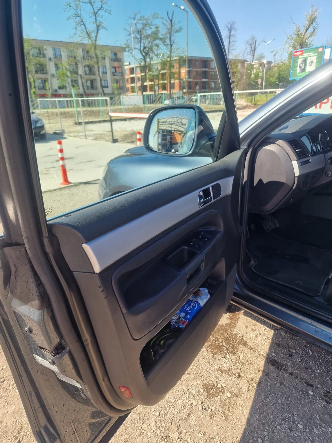 VW Touareg 3.0 TDI 224 Коня, снимка 9 - Автомобили и джипове - 54339515