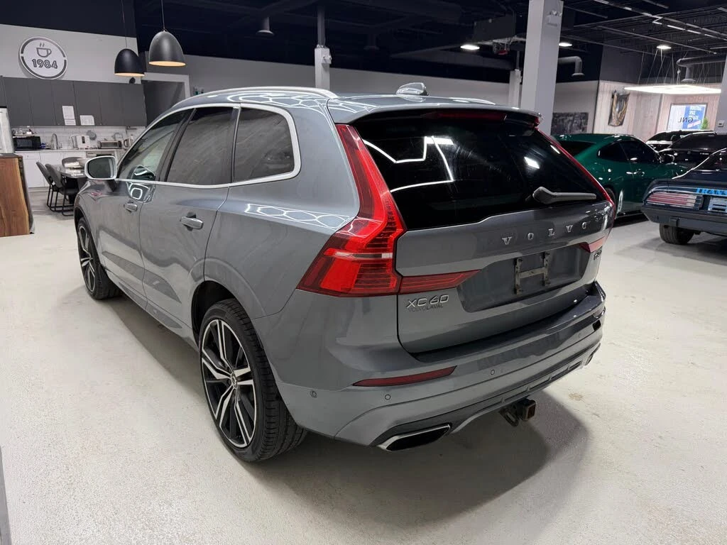 Volvo XC60 T6 R-design AWD/Keyless/Lane Assist/B&W, снимка 5 - Автомобили и джипове - 54510927
